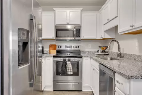 Kitchen - 3507 Learning Ln, Murfreesboro, TN 37128 photo 1 of 2