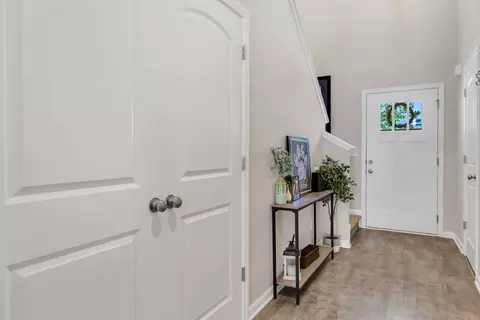 Entry Way - 3507 Learning Ln, Murfreesboro, TN 37128 photo 2 of 8