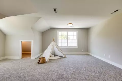 Bedroom - 72 Hickory Grove Dr, Morrison, TN 37357 photo 5 of 7