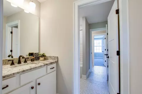 Entry Way - 72 Hickory Grove Dr, Morrison, TN 37357 photo 3 of 3