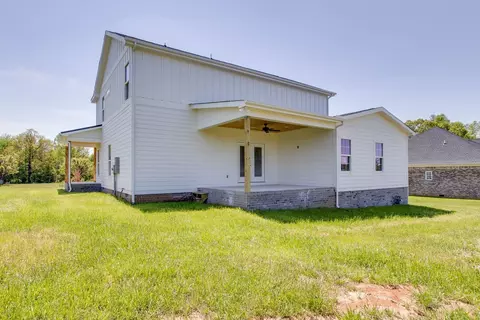 Exterior - 72 Hickory Grove Dr, Morrison, TN 37357 photo 7 of 10