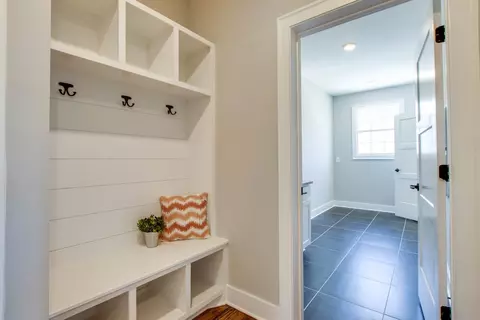 Entry Way - 72 Hickory Grove Dr, Morrison, TN 37357 photo 1 of 3