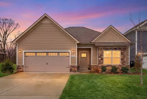3608 Stormy Ln, Rockvale, TN 37153