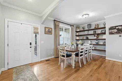Entry Way - 205 Stephen St, Dickson, TN 37055 photo 1 of 3