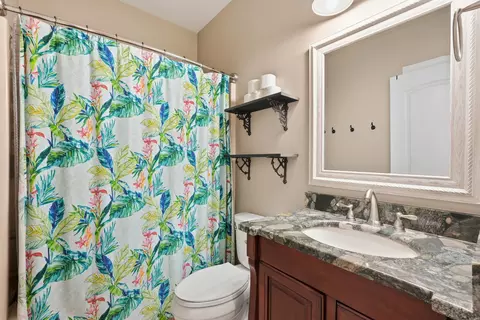 Bath - 205 Stephen St, Dickson, TN 37055 photo 2 of 2