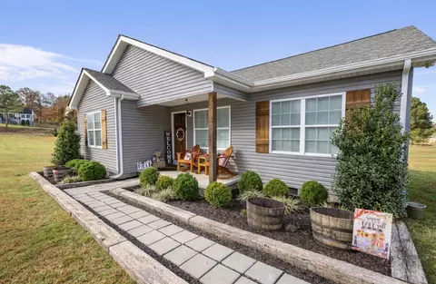 200 Pine Ave, Morrison, TN 37357 photo 2