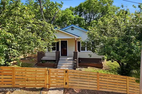 910 Reed St, Knoxville, TN 37921