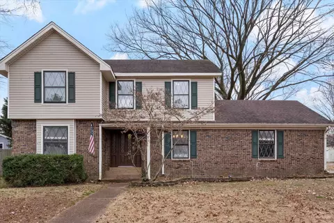 145 E Lawnwood Dr, Collierville, TN 38017