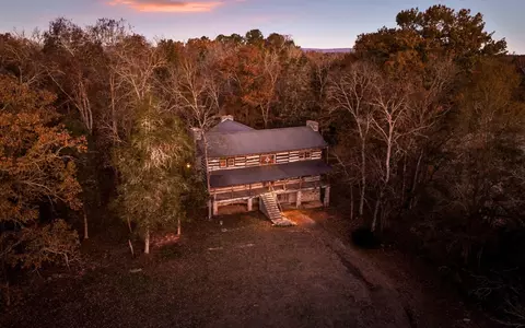 661 Jill Ln, Chickamauga, GA 30707