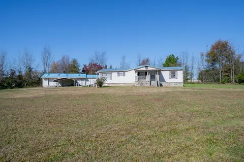27 Houk Ln, Fayetteville, TN 37334
