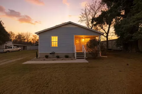 206 Weaver St, Tullahoma, TN 37388