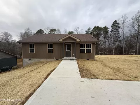 266 Wilberforce Ave, Oak Ridge, TN 37830
