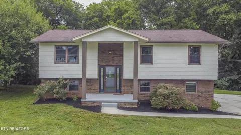 805 Denise Ct, Powell, TN 37849