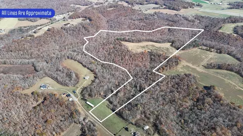 1911 Smalling Rd, Lafayette, TN 37083