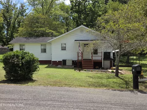 1340 Lee Ln, Knoxville, TN 37920