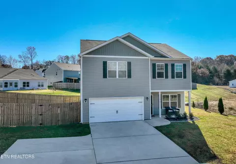 1819 Forest Hill Rd, Maryville, TN 37803