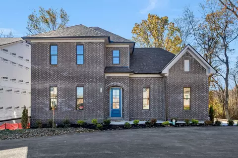 495 Jet Stream Dr, La Vergne, TN 37086