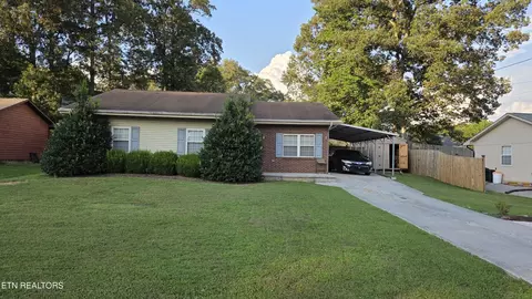 229 Doe Run Blvd, Clinton, TN 37716
