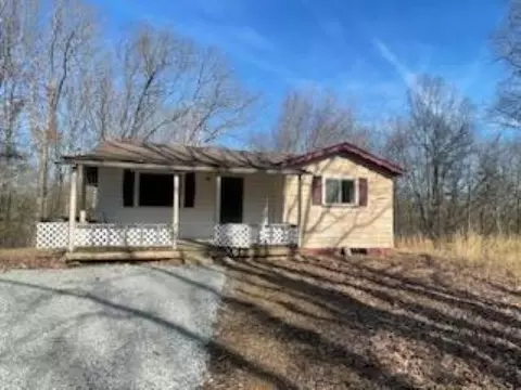125 Fish Ln, Bolivar, TN 38008