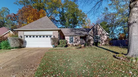 2176 Carrollwood Ln, Cordova, TN 38016