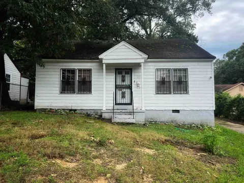 1093 Semmes St, Memphis, TN 38111