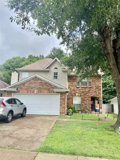 5470 Pine Oak Ln, Memphis, TN 38135 photo 1