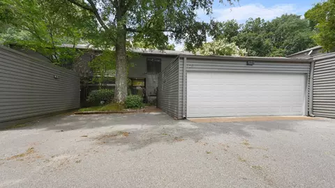 725 Eventide Dr #34, Memphis, TN 38120