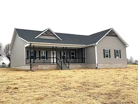 159 Creekside Ln, Lafayette, TN 37083