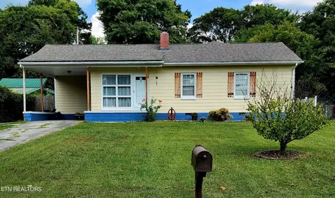 504 Gilliland Ln, Maryville, TN 37804