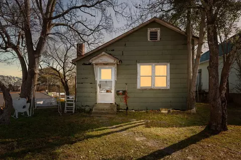 104 Bank Ave, Centerville, TN 37033