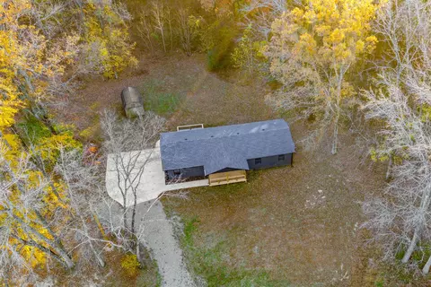 2038 Ogburn Chapel Rd, Clarksville, TN 37042