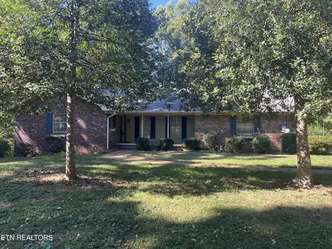 1519 Mcllvaine Dr, Maryville, TN 37803