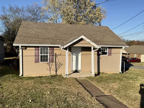 Exterior - 811 17th Ave E, Springfield, TN 37172 photo 3 of 5