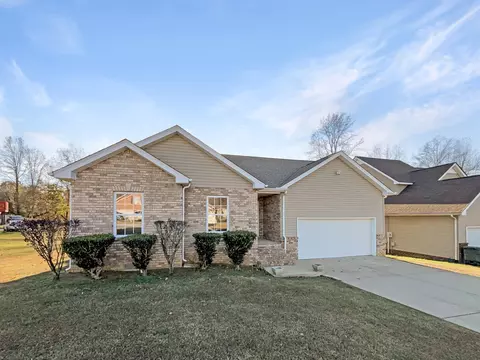 Exterior - 610 Chestnut Ct, Springfield, TN 37172 photo 3 of 4