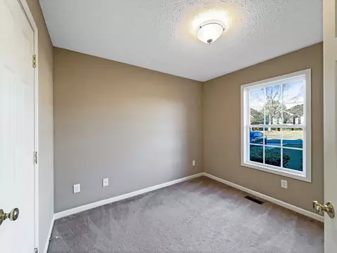 Bedroom - 610 Chestnut Ct, Springfield, TN 37172 photo 2 of 4
