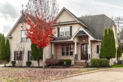 1009 Broughton Pl, Gallatin, TN 37066