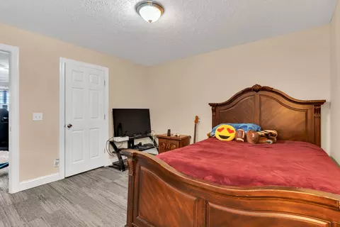 Bedroom - 208 Dimaggio Dr, Springfield, TN 37172 photo 2 of 7
