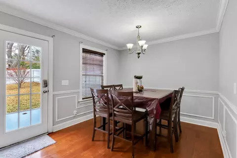 Dining - 208 Dimaggio Dr, Springfield, TN 37172 photo 1 of 2