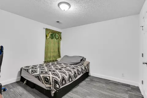 Bedroom - 208 Dimaggio Dr, Springfield, TN 37172 photo 5 of 7