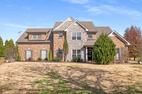 2713 Avington Ct, Murfreesboro, TN 37128