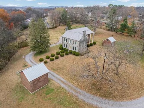 924 Laura St, Gallatin, TN 37066