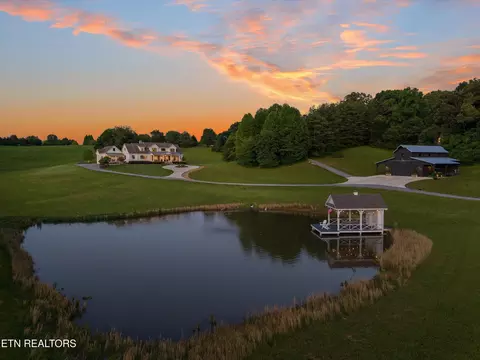 1748 Raulston Rd, Maryville, TN 37803