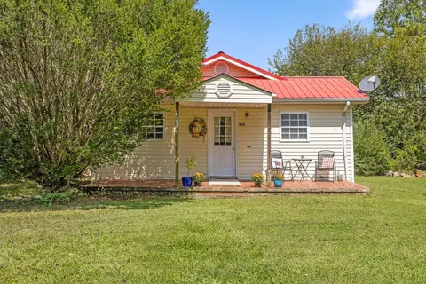 228 Oak St, Dunlap, TN 37327