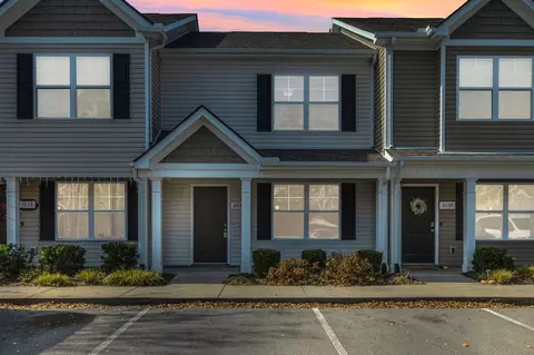 Exterior - 1037 Tradition Trl, Murfreesboro, TN 37130 photo 2 of 11