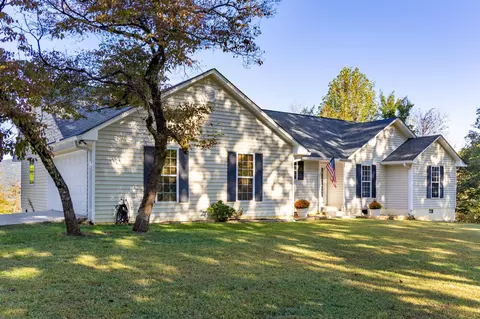 475 Herbert Dr, Jasper, TN 37347