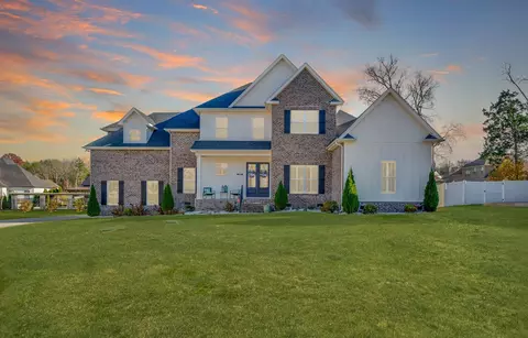 7819 Santos Dr, Murfreesboro, TN 37129
