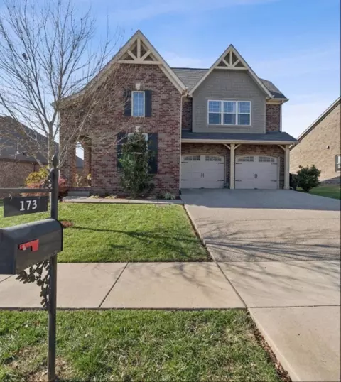 173 Monarchos Dr, Gallatin, TN 37066