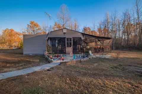 73 Spring Lake Cir, Beechgrove, TN 37018