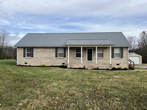 354 Spring Creek Rd, Lafayette, TN 37083