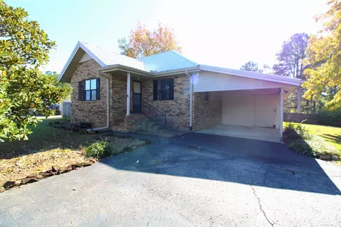 11 Melton Rd, Wildersville, TN 38388